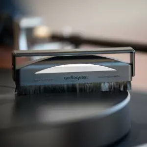 Щётка для пластинок Silver Anti-Static Record Brush